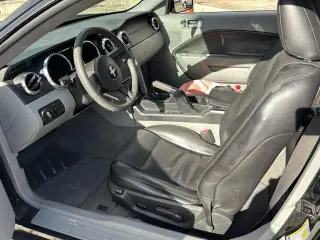 2008 Ford Mustang 2dr Cpe Premium