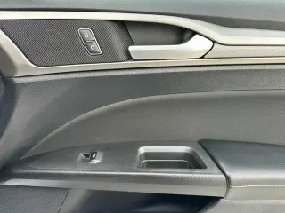 Ford Fusion 2020 SE 4dr Sedán