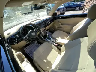 Volkswagen Escarabajo 2019 2.0T SE 2dr Coupe