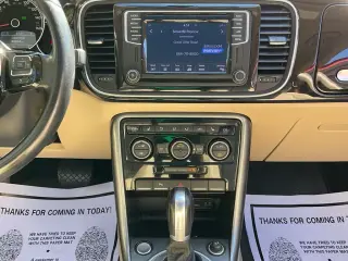 Volkswagen Escarabajo 2019 2.0T SE 2dr Coupe