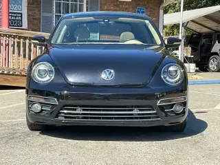 Volkswagen Escarabajo 2019 2.0T SE 2dr Coupe