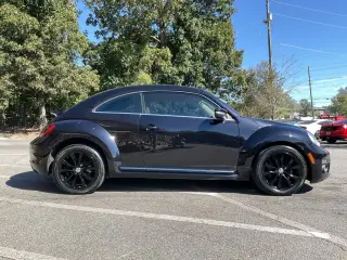 Volkswagen Escarabajo 2019 2.0T SE 2dr Coupe