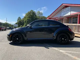 Volkswagen Escarabajo 2019 2.0T SE 2dr Coupe