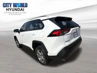 Toyota RAV4 2024 XLE 4dr SUV