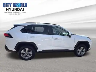 Toyota RAV4 2024 XLE 4dr SUV