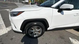 Toyota RAV4 2024 XLE 4dr SUV