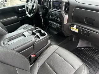 Chevrolet Silverado 2500HD 2022 4x2 Camión de Trabajo 4p Crew Cab LB