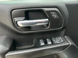 Chevrolet Silverado 2500HD 2022 4x2 Camión de Trabajo 4p Crew Cab LB