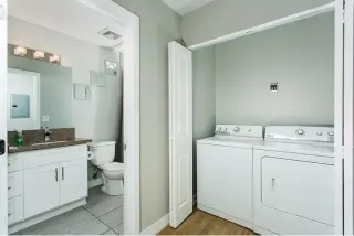 4 beds/ 3 bath home- Inglewood