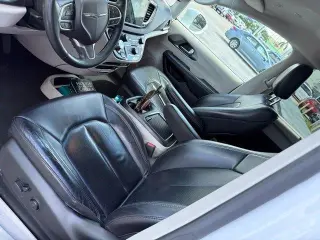 Chrysler Pacifica 2022 Touring L Minivan 4puertas