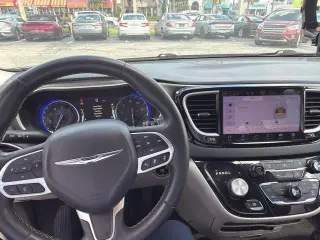 Chrysler Pacifica 2022 Touring L Minivan 4puertas