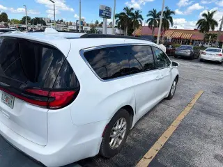 Chrysler Pacifica 2022 Touring L Minivan 4puertas