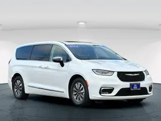 Chrysler Pacifica Plug-In Hybrid 2023 Limited 4dr Mini-Van