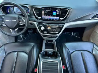 Chrysler Pacifica Plug-In Hybrid 2023 Touring L 4dr Mini-Van