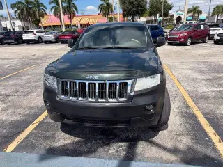Jeep Grand Cherokee 2011 4x2 Laredo 4p SUV