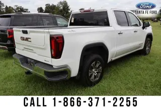 GMC Sierra 1500 2025 4x4 SLT 4p Cabaína de Tripulación 6.6 ft. SB