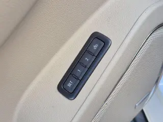 GMC Yukon 2018 4x4 Denali SUV de 4 puertas