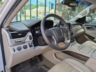 GMC Yukon 2018 4x4 Denali SUV de 4 puertas