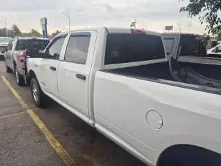Ram 3500 2022 4x4 Tradesman 4p Puerta Crew Cab 8 ft. LB SRW Pickup