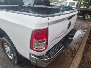 Ram 3500 2022 4x4 Tradesman 4p Puerta Crew Cab 8 ft. LB SRW Pickup
