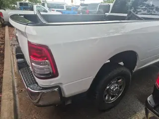 Ram 3500 2022 4x4 Tradesman 4p Puerta Crew Cab 8 ft. LB SRW Pickup