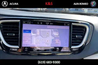 Chrysler Pacifica 2021 Touring L 4dr Mini-Van