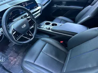 Cadillac LYRIQ 2024 Luxury 1 4dr SUV