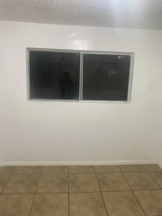 Se renta un cuarto