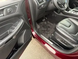 Ford Edge 2024 AWD Titanium 4dr Crossover