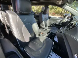 Chrysler Pacifica 2018 Limited 4dr Mini-Van