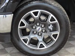 Ford F-150 2024 4x4 XLT 4 puertas SuperCrew 5.5 pies SB