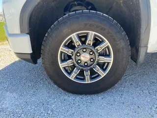 GMC Sierra 1500 2024 4x4 AT4 4dr Crew Cab 5.8 ft. SB
