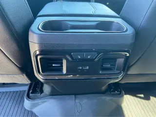 GMC Sierra 1500 2024 4x4 AT4 4dr Crew Cab 5.8 ft. SB