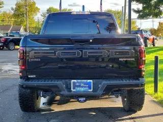 Ford F-150 2019 4x4 Raptor 4dr SuperCrew 5.5 ft. SB