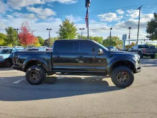 Ford F-150 2019 4x4 Raptor 4dr SuperCrew 5.5 ft. SB