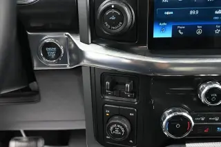 Ford F-150 2022 4x4 Lariat 4p SuperCrew 5.5 ft. SB