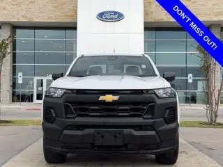 Chevrolet Colorado 2023 4x2 Work Truck 4dr Crew Cab 5 ft. SB