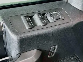 Ford F-150 2020 4x4 XLT 4dr SuperCrew con cabina de 5.5 metros de largo