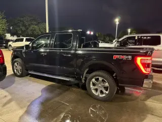 Ford F-150 2022 4x4 Lariat 4dr SuperCrew 5.5 ft. SB
