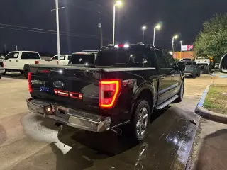 Ford F-150 2022 4x4 Lariat 4dr SuperCrew 5.5 ft. SB