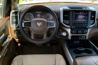 Ram 1500 2020 4x4 Laramie 4dr Crew Cab 5.6 ft. SB Pickup