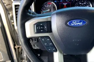 Ford F-250 Super Duty 2020 4x4 Lariat 4dr Crew Cab 6.8 ft. SB Pickup