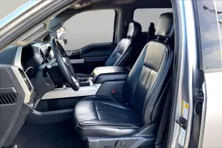 Ford F-250 Super Duty 2020 4x4 Lariat 4dr Crew Cab 6.8 ft. SB Pickup