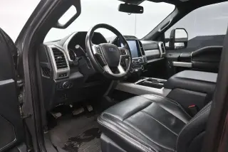 Ford F-250 Super Duty 2022 4x4 Lariat 4dr Crew Cab 8 ft. LB Pickup