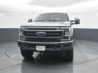 Ford F-250 Super Duty 2022 4x4 Lariat 4dr Crew Cab 8 ft. LB Pickup