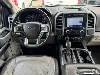 Ford F-150 2019 4x4 Limited 4dr SuperCrew 5.5 ft. SB