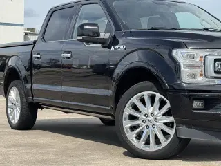 Ford F-150 2019 4x4 Limited 4dr SuperCrew 5.5 ft. SB