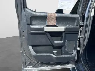Ford F-250 Super Duty 2017 4x4 Lariat 4p Puerta de Cab de Tripulacion de 8 pies Camion de Carga