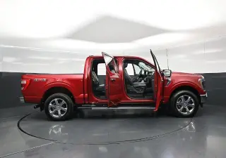 Ford F-150 2023 4x4 Lariat 4dr SuperCrew 5.5 ft. SB