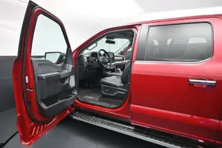 Ford F-150 2023 4x4 Lariat 4dr SuperCrew 5.5 ft. SB